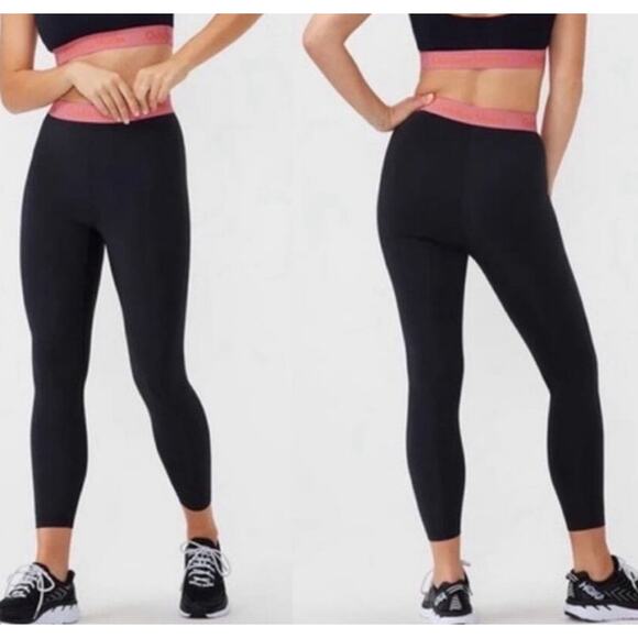 Outdoor Voices Leggings Womens Small Black Desert Rose Smooth 7/8 Length - Picture 1 of 9